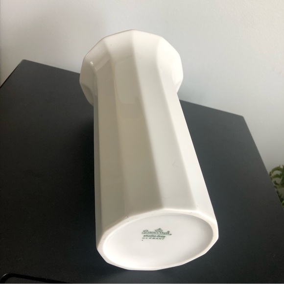Rosenthal Classic White Vase🎬 - Picture 8 of 9